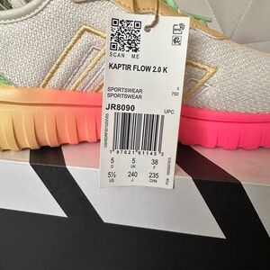 Adidas Kaptir Flow 2.0 K Off White/Wonder White /Lucid Pink colorway